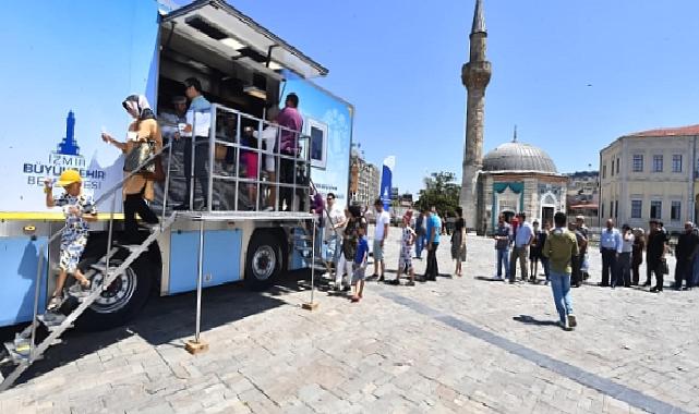 İzmir'de Muharrem ayında aşure dağıtımı başladı