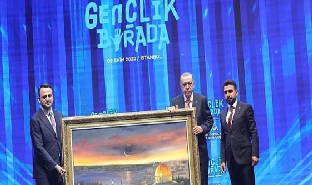 Tarihi ve Kutsal Mekanlar ile Büyüleyen Sergi: Amine Sultan Tan'ın "Ruh-u Revan" Sergisi.