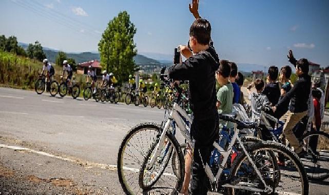 Uluslararası 100. Yıl Cumhuriyet Bisiklet Turu'nun 3. Etabı sona erdi