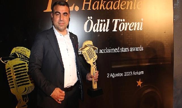 Erkan Çam'a Alkışı Hakedenler Ödülü