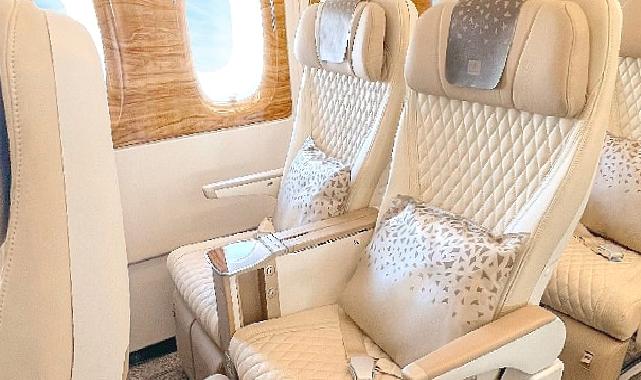 Emirates Premium Economy, ilk hizmet yılında kabin sınıfının ayrıcalıklarını deneyip keyfini çıkaran 160.000'den fazla yolcuyla göz kamaştırdı