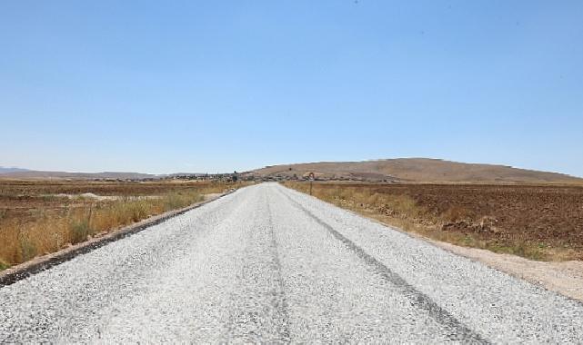 Konya Büyükşehir Yunak ve Akşehir Mahalle Yollarında Standardı Yükseltiyor