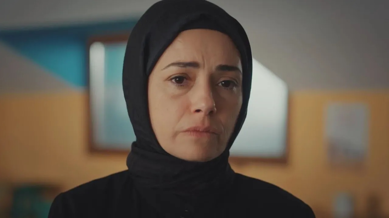 Kızıl Goncalar 22. bölüm fragman yayınlandı! Zeynep ve Mira arasında savaş başladı