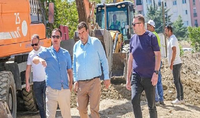 Son 1 yılda 150 bin metrekare kilit parke taşı serildi, 5 bin ton asfalt döküldü