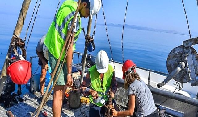 İzmir Körfezi'nin 30 farklı noktasından karot örneği alındı