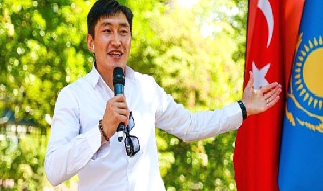 Kazak Milli Şairi Abay Kunanbayev Doğumunun 178'inci Yılında Anıldı