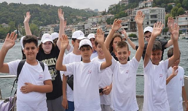 Kahramanmaraşlı çocuklar, Türkiye-Ukrayna Milli Basketbol maçında millileri desteklemek için İstanbul'da!