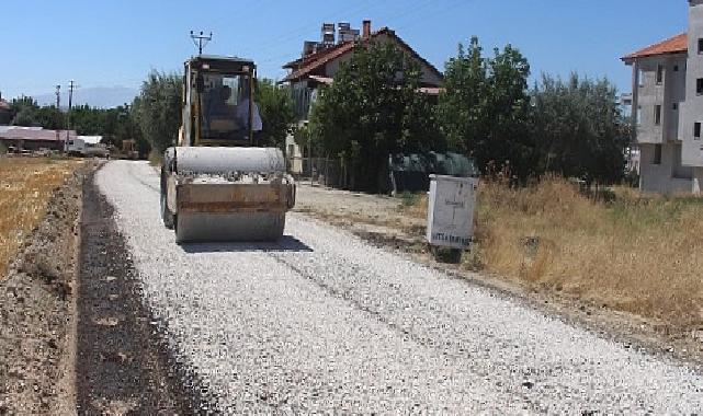 Kanalizasyon tamam sıra asfaltta