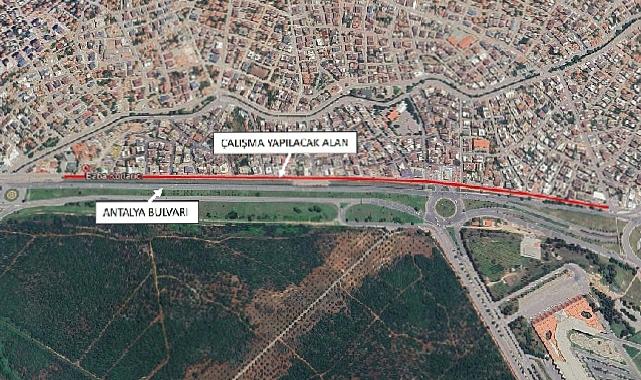 Antalya Bulvarı yan yolunda asfalt yenileme çalışması