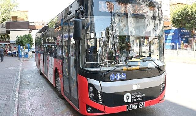 Antalya Büyükşehir'e ait toplu ulaşım araçları 30 Ağustosta ücretsiz yolcu taşıyacak