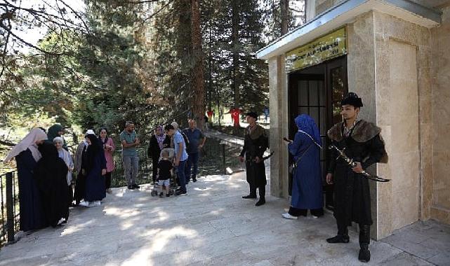 Turgut Alp Türbe Gezileri Başladı