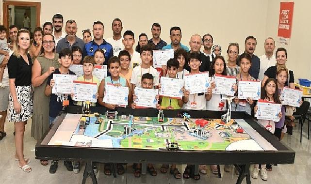 Yenişehir Belediyesinin robotik kodlama eğitimleri aileleri de çocukları da mutlu etti