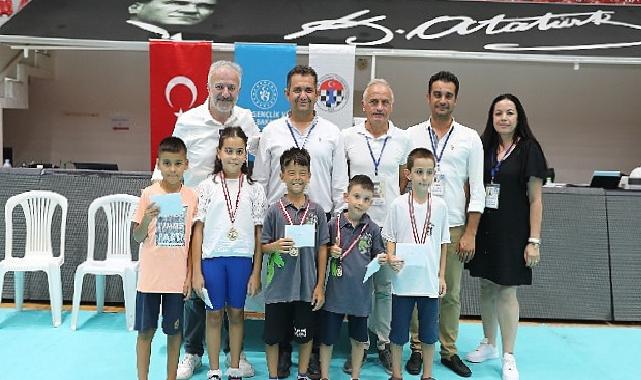 Satranç Tutkunları Aliağa'da Buluştu