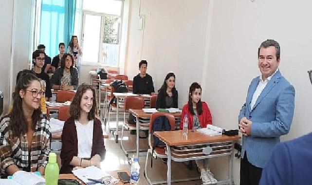 Bergama Belediyesi Yaşam Boyu Eğitim Merkezi kursundan 87 üniversiteli çıktı