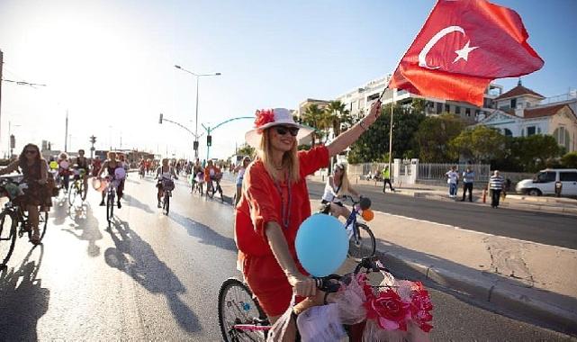 'Süslü Kadınlar' Karşıyaka'da farkındalık yaratacak