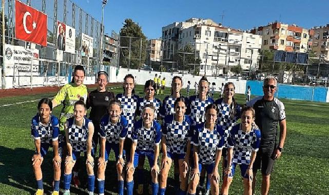 Konak Belediyespor U17 Kız Futbol Takımı şampiyonluk yolunda