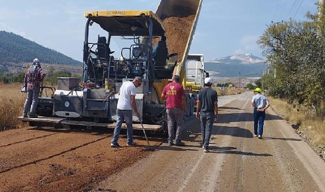 Kırsal Mahallelerde Yol Çalışmaları Devam Ediyor