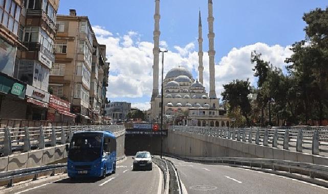 Maltepe Cumhuriyet Meydanı Altgeçidi hizmete açıldı