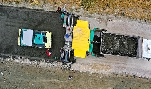 Van Büyükşehir'den Çaldıran'da beton yol çalışması