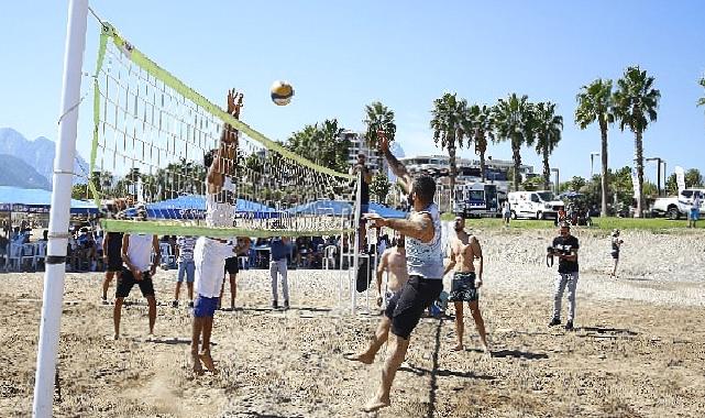 Antalya Büyükşehir'den plaj voleybolu turnuvası