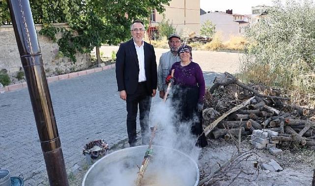 Başkan Savran, 20 Temmuz ve Yeni Mahalle'de esnaf ve ev ziyaretlerinde bulundu