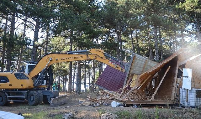 Uludağ Bir Kaçak Yapıdan Daha Temizlendi