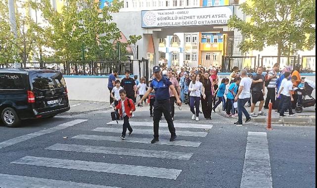 Zabıta Ekiplerinden Okul Çevrelerinde Denetim